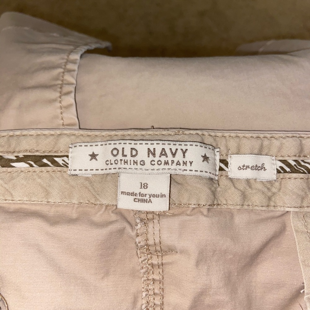 Old Navy Khaki Cargo Skirt, 18